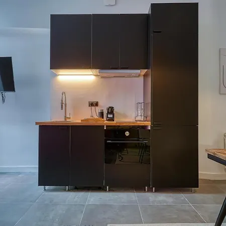 Style Industriel Au Coeur Du Sentier شقة