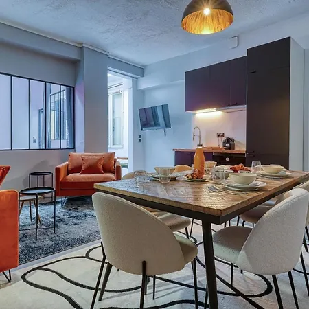 Appartement Style Industriel Au Coeur Du Sentier